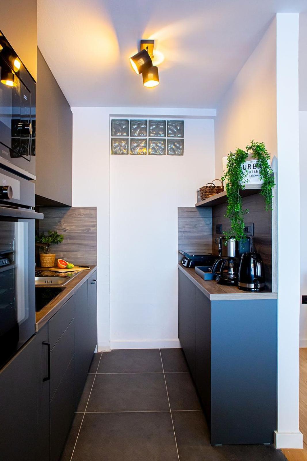 Three Bedroom Apartment With Old Town View - Orlanda'S Apartment Дубровник Екстериор снимка