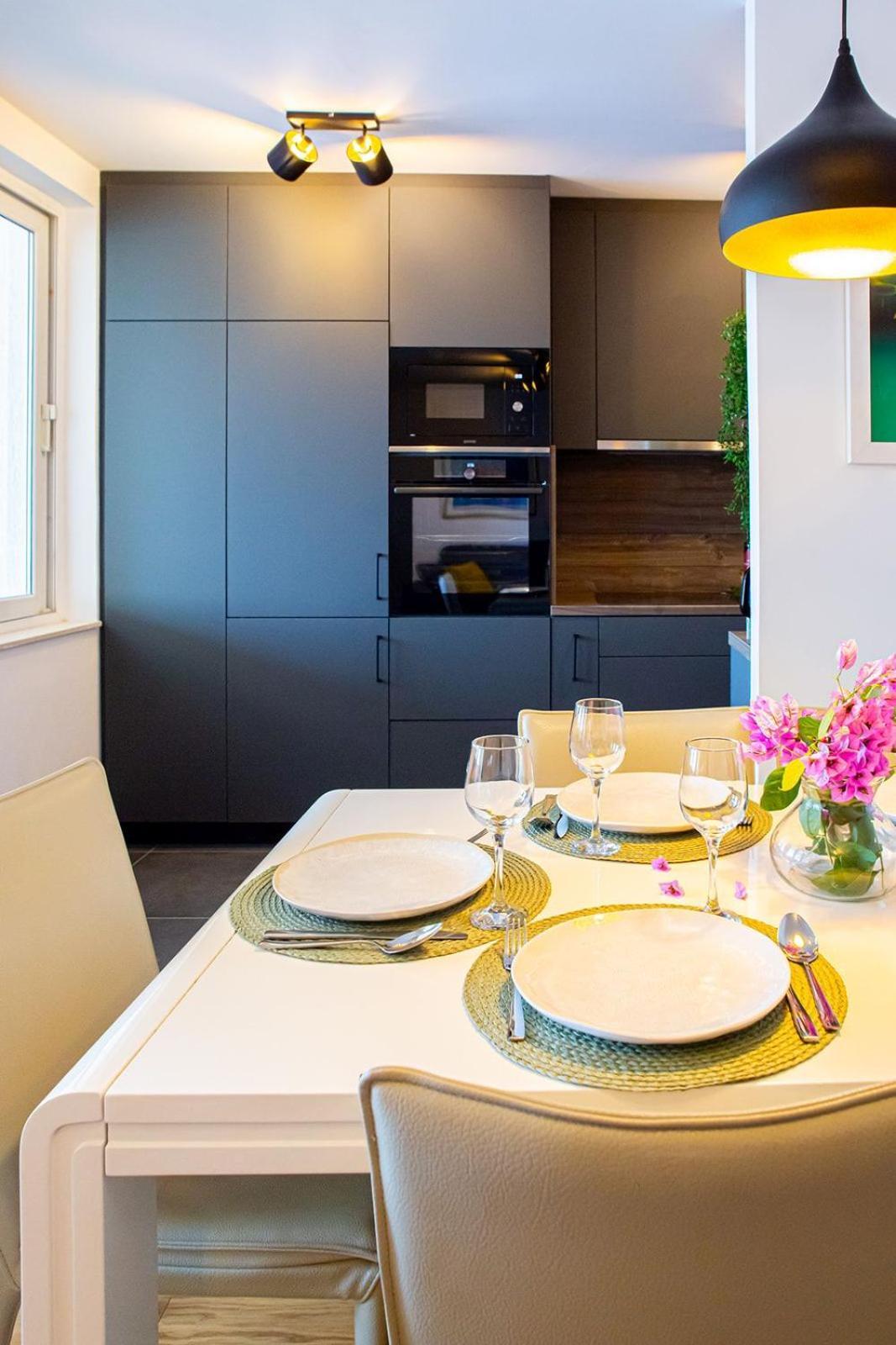 Three Bedroom Apartment With Old Town View - Orlanda'S Apartment Дубровник Екстериор снимка