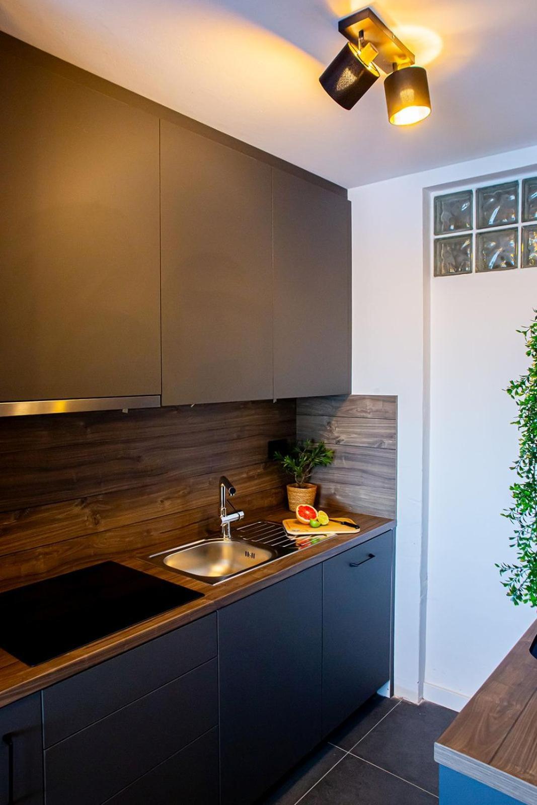 Three Bedroom Apartment With Old Town View - Orlanda'S Apartment Дубровник Екстериор снимка
